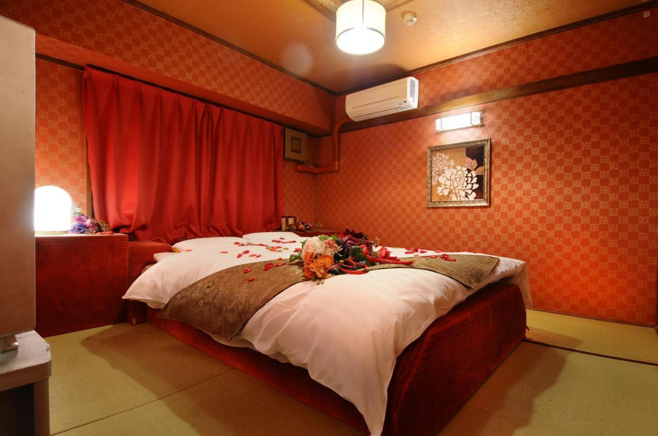 Namba Alpha (Adults Only) Hotel Osaka Buitenkant foto