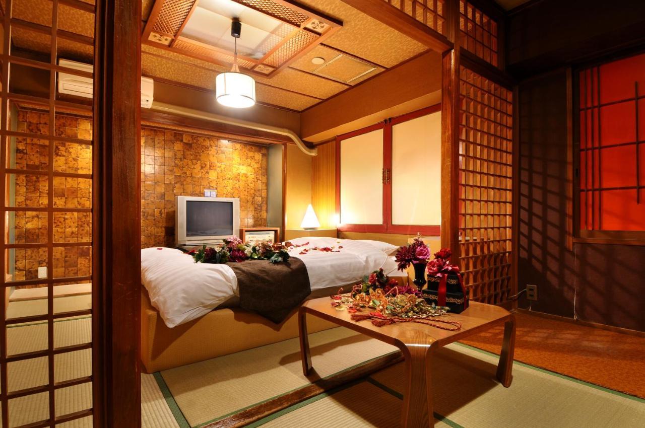 Namba Alpha (Adults Only) Hotel Osaka Buitenkant foto