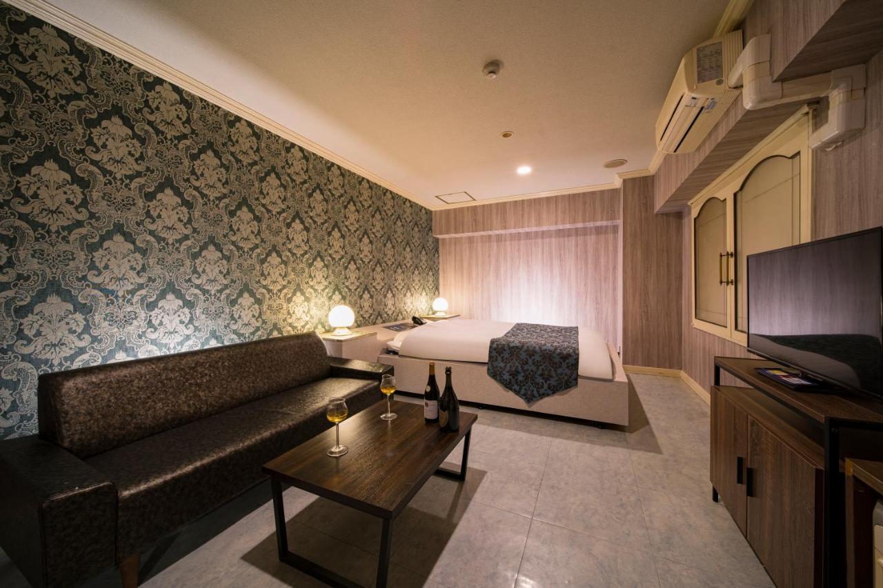 Namba Alpha (Adults Only) Hotel Osaka Buitenkant foto